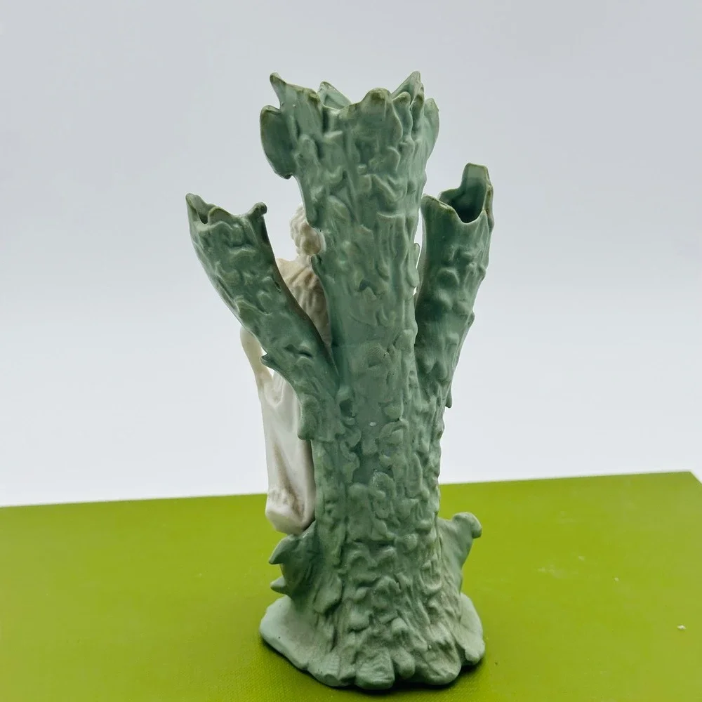 Vtg Bisque Porcelain Lady Figurine Green Tree Triple Bud Vase Jasperware Look‎
